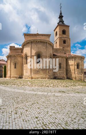 San Millan Kirche Segovia, Blick auf das Ostende des 12. Jahrhunderts Iglesia de San Millan mit seiner romanischen Apsis, Segovia, Spanien Stockfoto