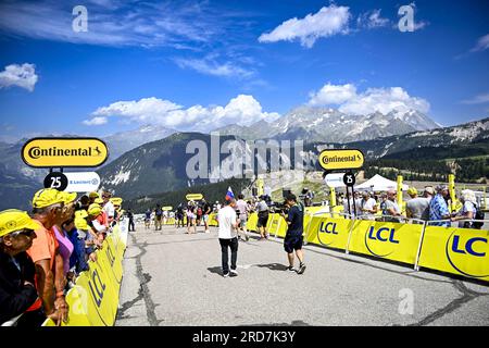 Courchevel, Frankreich. 19. Juli 2023. Die Abbildung zeigt die Ziellinie der Etappe 17 des Radrennens Tour de France vom Saint-Gervais Mont Blanc nach Courchevel (165, 7 km), Frankreich, Mittwoch, den 19. Juli 2023. Die diesjährige Tour de France findet vom 01. Bis 23. Juli 2023 statt. BELGA FOTO JASPER JACOBS Kredit: Belga News Agency/Alamy Live News Stockfoto