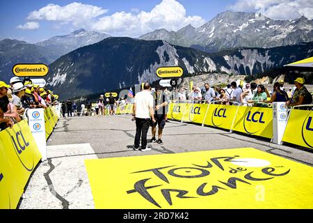 Courchevel, Frankreich. 19. Juli 2023. Die Abbildung zeigt die Ziellinie der Etappe 17 des Radrennens Tour de France vom Saint-Gervais Mont Blanc nach Courchevel (165, 7 km), Frankreich, Mittwoch, den 19. Juli 2023. Die diesjährige Tour de France findet vom 01. Bis 23. Juli 2023 statt. BELGA FOTO JASPER JACOBS Kredit: Belga News Agency/Alamy Live News Stockfoto