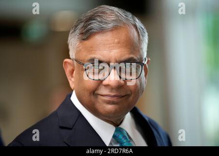 Tata Sons Chairman, Natarajan Chandrasekaran bei Jaguar Land Rover in Warwickshire. Bilddatum: Mittwoch, 19. Juli 2023. Stockfoto