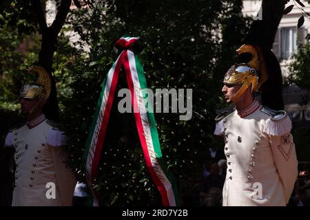 Rom, Italien. 19. Juli 2023. Ein Cuirassier der Quirinale anlässlich der Gedenkfeier zum 80. Jahrestag des Bombenanschlags auf Rom im Stadtteil San Lorenzo am 19. Juli 2023 (Foto von Matteo Nardone/Pacific Press/Sipa USA). Kredit: SIPA USA/Alamy Live News Stockfoto