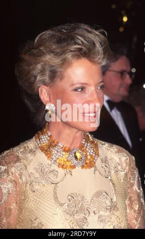 Prinzessin Michael von Kent, Sparks Ball Dezember 1995 Foto vom Henshaw Archiv Stockfoto