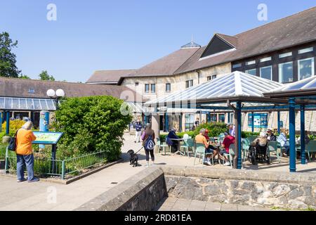 Carsington Water Visitor Centre Geschäfte Einkaufsviertel und Café Carsington Water Carsington Reservoir Carsington Derbyshire England GB Europa Stockfoto