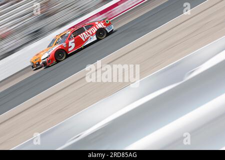 Loudon, NH, USA. 17. Juli 2023. NASCAR Cup Driver, Kyle Larson (5) Rennen um die Crayon 301 auf dem New Hampshire Motor Speedway in Loudon NH. (Kreditbild: © Walter G. Arce Sr./ZUMA Press Wire) NUR REDAKTIONELLE VERWENDUNG! Nicht für den kommerziellen GEBRAUCH! Stockfoto