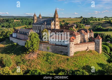 Aerial of Comburg Benediktinerkloster, Steinbach, Kocher Valley, Schwabisch Hall, Hohenlohe, Baden-Württemberg, Deutschland, Europa Stockfoto