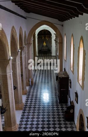 Innere der Kathedrale von Saint Gerland oder San Gerlando in der Altstadt von Agrigento, Sizilien, Italien, Stockfoto