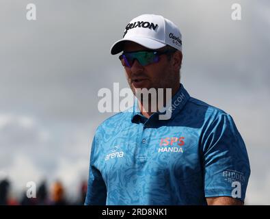 19. Juli 2023; Royal Liverpool Golf Club, Hoylake, Merseyside, England: Der Open Championship Practice Day; Ryan Fox (Neuseeland) am 16. Loch Stockfoto