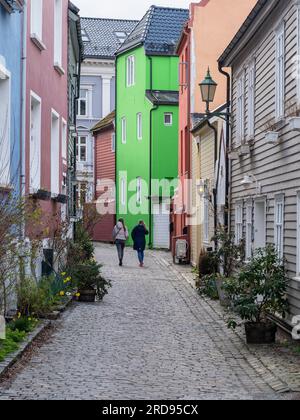 Holzverkleidetes Gebäude in Bergen, Norwegen Stockfoto