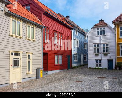 Holzverkleidetes Gebäude in Bergen, Norwegen Stockfoto