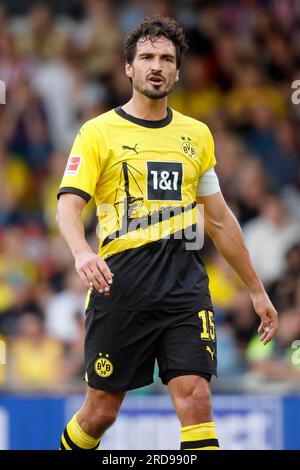 Oberhausen, Deutschland, 1. Fussball Bundesliga Freundschaftsspiel Rot Weiss Oberhausen vs. Borussia Dortmund 2:3 am 19. 07. 2023 im Stadion Niederrhein in Oberhausen Mats HUMMELS (BVB) Norbert Schmidt, Düsseldorf Stockfoto