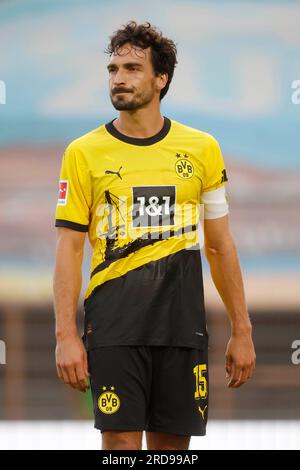 Oberhausen, Deutschland, 1. Fussball Bundesliga Freundschaftsspiel Rot Weiss Oberhausen vs. Borussia Dortmund 2:3 am 19. 07. 2023 im Stadion Niederrhein in Oberhausen Mats HUMMELS (BVB) Norbert Schmidt, Düsseldorf Stockfoto