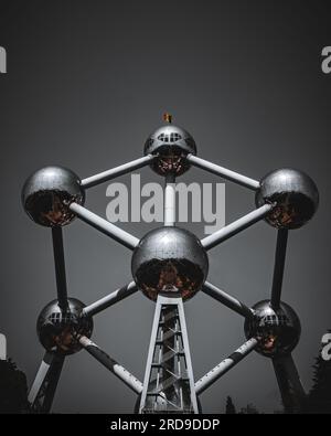 Das Atomium, ein markantes modernistisches Gebäude und Wahrzeichen in Brüssel, Belgien. Stockfoto