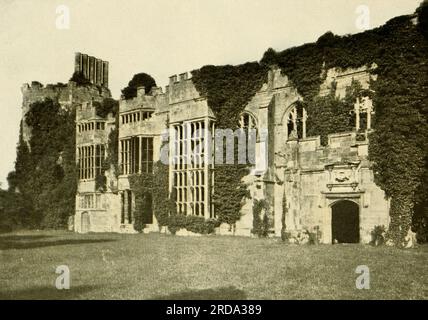 Cowdray Castle, in der Nähe von Midhurst, West Sussex aus dem Buch " in unbekanntem England ", Rekord einer 7000 km langen Tour mit dem Motor der unbesuchten Ecken und Ecken und der Schreine von besonderem Interesse in England; Mit Einbrüchen in Schottland und Irland von Murphy, Thomas Dowler, 1866-1928 Publisher Boston, L. C. Seite 1910 Stockfoto