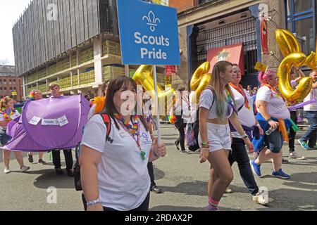 Scouts bei der Manchester Pride Festival Parade, 36 Whitworth Street, Manchester, England, Großbritannien, M1 3NR Stockfoto