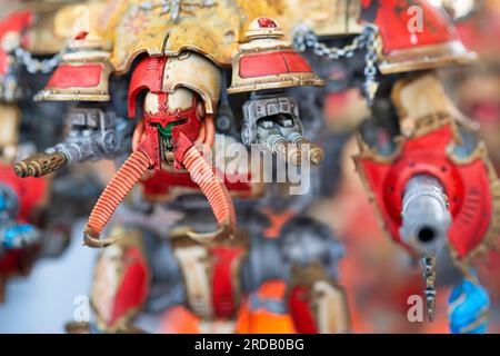 Set von spielenden Action-Figuren, Warhammer 40.000 Miniatur-Figur Stockfoto