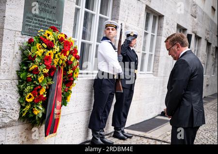 20. Juli 2023, Berlín: Der deutsche Verteidigungsminister Boris Pistorius nimmt am 79. Jahrestag des gescheiterten Mordversuchs gegen Adolf Hitler Teil. Foto: Fabian Sommer/dpa Stockfoto