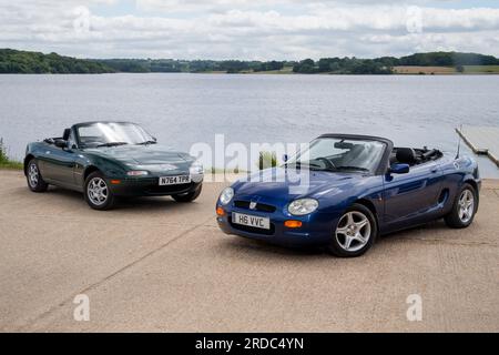 Offene Sportwagen MGF und Mk1 Mazda MX5 Stockfoto