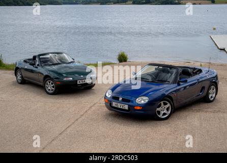 Offene Sportwagen MGF und Mk1 Mazda MX5 Stockfoto