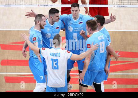 Danzig, Polen. 20. Juli 2023. Klemen Cebulj Jan Kozamernik beim FIVB Volleyball Männer-Nationen-Spiel zwischen Japan und Slowenien am 20. Juli 2023 in Danzig Polen. (Foto: Piotr Matusewicz/PressFocus/Sipa USA) Guthaben: SIPA USA/Alamy Live News Stockfoto