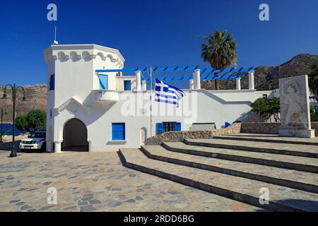 Polizeirevier, von den Italienern während der Besatzung im razionalismo Stil, Tilos, Dodecanese Inseln, südliche Ägäis, Griechenland gebaut. Stockfoto