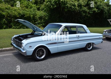 Ein Ford Falcon aus dem Jahr 1960er auf einer Autoausstellung. Stockfoto