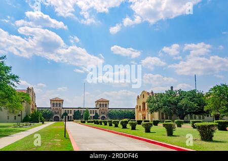 Die Murphy High School ist am 29. Juni 2023 in Mobile, Alabama, abgebildet. Die öffentliche Highschool wurde 1926 im Stil der Wiedergeburt der spanischen Kolonialzeit gebaut. Stockfoto