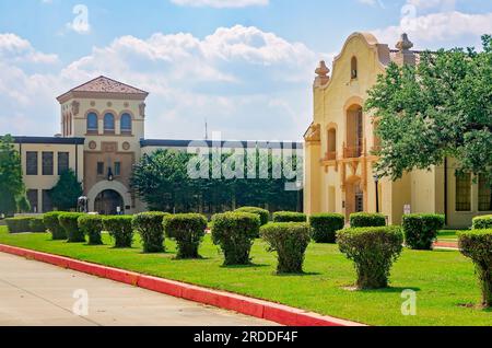 Die Murphy High School ist am 29. Juni 2023 in Mobile, Alabama, abgebildet. Die öffentliche Highschool wurde 1926 im Stil der Wiedergeburt der spanischen Kolonialzeit gebaut. Stockfoto