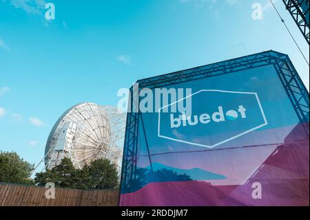 Das Blue Dot Festival 2023 findet am Wochenende vom 20. Juli bis 23. Juli 2023 im berühmten Jodrell Bank Observatory in Cheshire im Vereinigten Königreich statt. Stockfoto