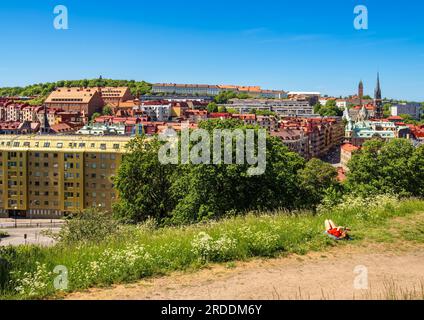 Göteborg, Schweden - 30. Mai 2023: Ein Blick von oben auf die skandinavische Industriestadt Göteborg, Schweden Stockfoto