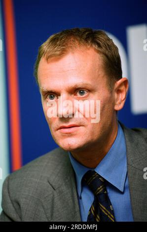 Donald Tusk, politisches Leben in Polen, Donald Franciszek Tusk (geboren am 22. April 1957 in GdaÄsk) - polnischer Politiker, Historiker im Bildungswesen.Foto: Kazimierz Jurewicz Stockfoto