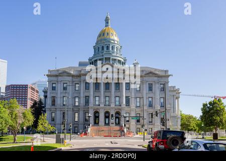 Colorado, 28. MAI 2023 - sonnige Außenansicht des Colorado State Capitol Stockfoto