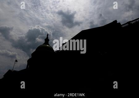 Washington, Vereinigte Staaten. 20. Juli 2023. Das Kapitol der USA in Washington, DC, Donnerstag, 20. Juli 2023. Kredit: Julia Nikhinson/CNP/dpa/Alamy Live News Stockfoto