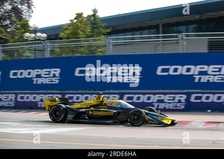 Toronto, ON, Kanada. 16. Juli 2023. COLTON HERTA (26) aus Valencia, Kalifornien, läuft während der Honda Indy Toronto in Toronto, ON, CAN durch die Straßen. (Kreditbild: © Walter G. Arce Sr./ZUMA Press Wire) NUR REDAKTIONELLE VERWENDUNG! Nicht für den kommerziellen GEBRAUCH! Stockfoto