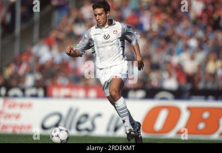 Kaiserslautern, Deutschland. 21. Juli 2023. firo: Fußball: Fußball: Fotos archivieren, Foto archivieren, Bilder archivieren, 1. Bundesliga-Saison 1998/1999, 98/99, 1. FC Kaiserslautern Marco Reich, Single Action Credit: dpa/Alamy Live News Stockfoto