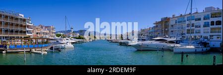 Marina, Empuriabrava, Golf von Rosen, nahe Girona, Katalonien, Costa Brava, Spanien Stockfoto