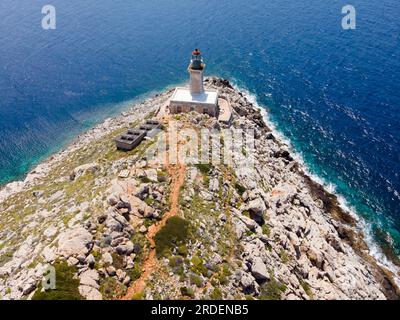 Drohnenschuss, Leuchtturm Akrotiri Tenaro am südlichsten Punkt des Peloponnes, Kap Matapan, Mani, Laconia, Peloponnes, Griechenland Stockfoto