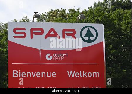 Vielsalm, Belgien. 02. Juli 2023. Logo-Schriftzug der Supermarktkette Spar, eine Marke der Kultgruppe Credit: Horst Galuschka/dpa/Alamy Live News Stockfoto