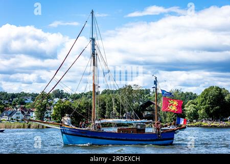 Fredrikstad, Norwegen. 18., Juli 2023. Die überwältigende Großschiffsflotte ist in Fredrikstad in Norwegen angekommen. (Foto: Gonzales Photo/Ketil Martinsen). Stockfoto