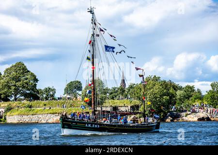 Fredrikstad, Norwegen. 18., Juli 2023. Die überwältigende Großschiffsflotte ist in Fredrikstad in Norwegen angekommen. (Foto: Gonzales Photo/Ketil Martinsen). Stockfoto