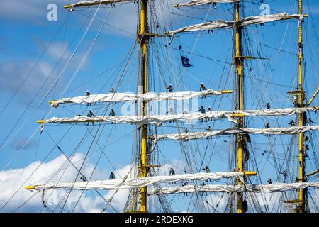 Fredrikstad, Norwegen. 18., Juli 2023. Die überwältigende Großschiffsflotte ist in Fredrikstad in Norwegen angekommen. Hier ist Bima Suci im Wasser zu sehen. (Foto: Gonzales Photo/Ketil Martinsen). Stockfoto