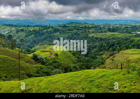 Luftaufnahme der Kaffeekulturlandschaft des UNESCO-Weltkulturerbes, Filandia, Kolumbien Stockfoto