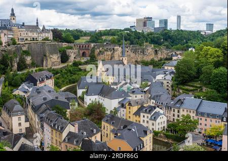 Überblicken Sie das UNESCO-Weltkulturerbe in der luxemburgischen Altstadt Stockfoto