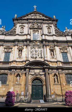 Kirche Saint Charles Borromeo, 1600er Kirche mit prunkvoller Barockfassade, Antwerpen, Belgien Stockfoto