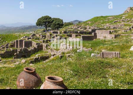 Ausgrabungsstätte, Ruinenfeld, antike Stadt Pergamon, Bergama, Türkei Stockfoto