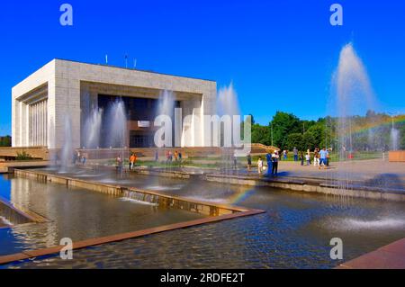 National History Museum, ehemals Lenin Museum, Ala-too Square, Bishkek, Kirgisistan, Kirgisische Republik Stockfoto