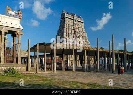 Ost-Gopuram-Turm im Thillai-Nataraja-Tempel in Chidambaram, Tamil Nadu, Südindien, Indien, Asien Stockfoto