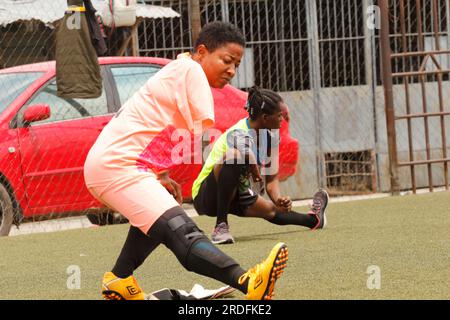 Die nigerianische Amputee-Fußballmannschaft hielt im Vorfeld des Afrikanischen Paralympischen Fußballturniers in Accra, Ghana, eine Trainingssitzung in Lagos ab. Lagos, Nigeria. Stockfoto