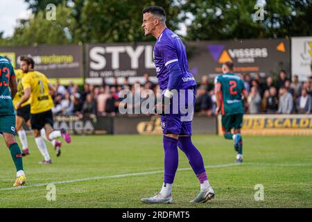 Sint Willebrord, Niederlande. 19. Juli 2023. Torwart Etienne Vaessen von RKC Waalwijk während des Vorsaison-Freundschaftsspiels zwischen NAC Breda und RKC Waalwijk im Sportpark De Gagelrijzen am 19. Juli 2023 in Sint Willebrord, Niederlande (Foto von Gabriel Calvino Alonso/Orange Pictures) Guthaben: Orange Pics BV/Alamy Live News Stockfoto