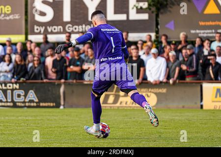 Sint Willebrord, Niederlande. 19. Juli 2023. Torwart Etienne Vaessen von RKC Waalwijk während des Vorsaison-Freundschaftsspiels zwischen NAC Breda und RKC Waalwijk im Sportpark De Gagelrijzen am 19. Juli 2023 in Sint Willebrord, Niederlande (Foto von Gabriel Calvino Alonso/Orange Pictures) Guthaben: Orange Pics BV/Alamy Live News Stockfoto