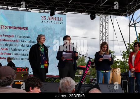 Gattatico, Reggio Emilia, Italien - 25. April 2023: Portrait von Teresa Vergalli und Zin Mar Aung, dem birmanischen Politiker, Aktivisten und ehemaligen politischen Politiker Stockfoto